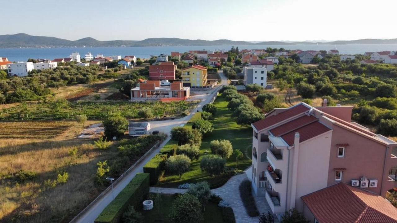 Luxury Apartments Garden Sukošan Exterior foto